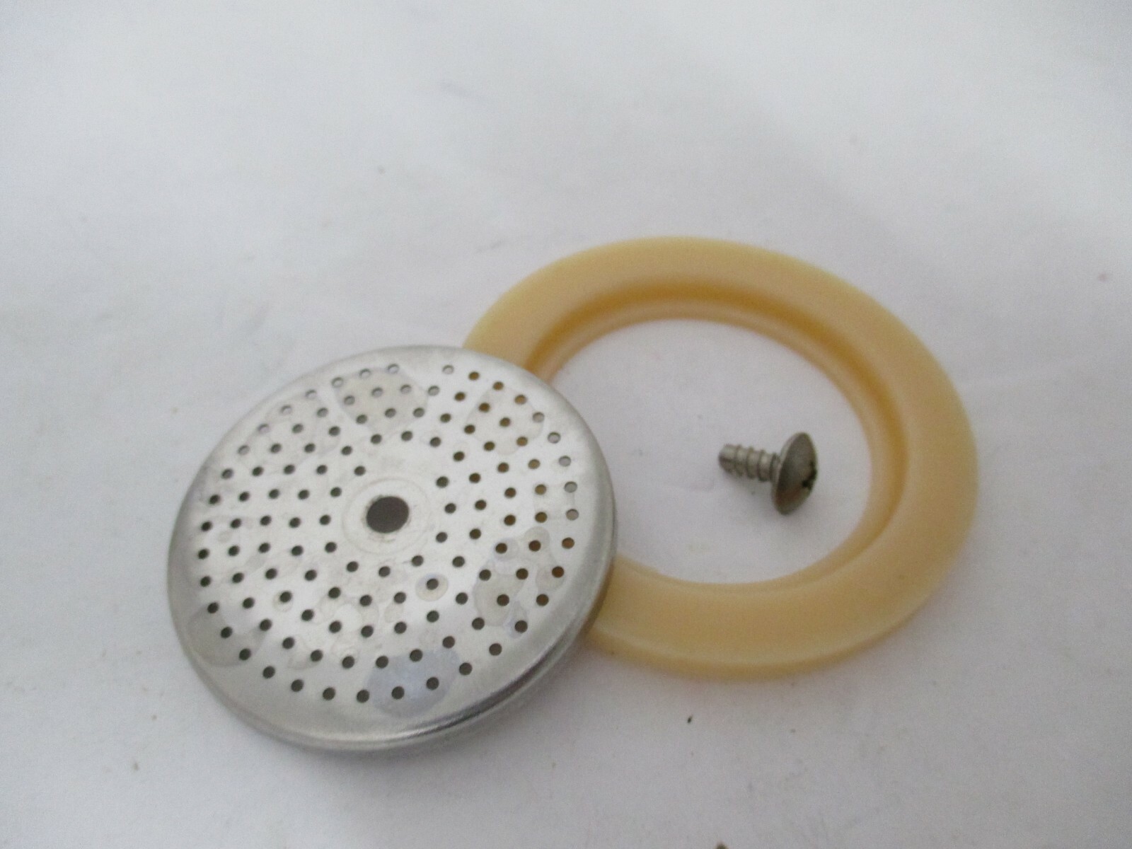 Farberware L200 Espresso Maker Replacement Brewing Sieve with Gasket and Screw