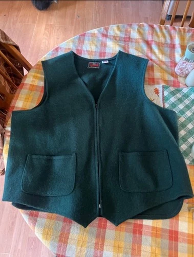 Johnson Woolen Mills Vintage Green Wool Zip-In Vest Men XL Made in USA - product listing photo