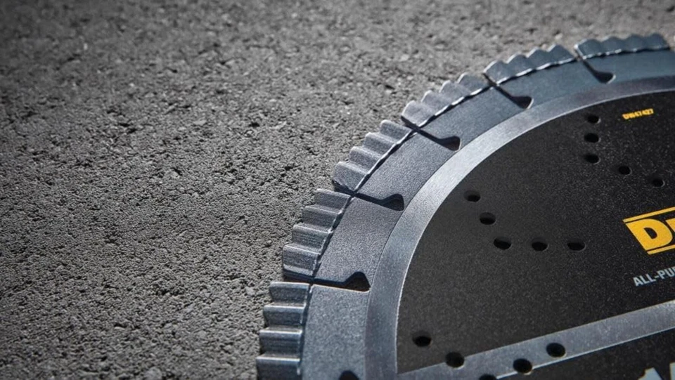 Hoja de diamante DEWALT (DW47427), todo uso, segmentado XP7, 14 pulgadas Foto 4 de 4