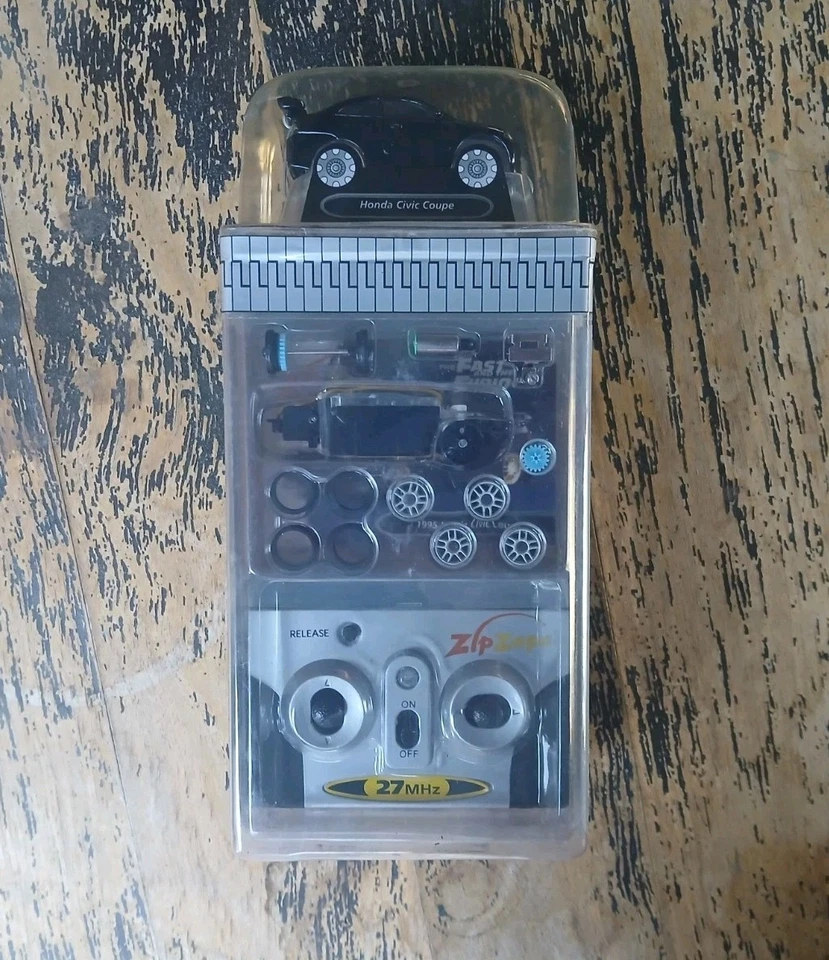 ZipZaps RC CAR Fast & Furious 1995 Honda Civic Si Heist CIVIC RadioShack - Image 2 of 4