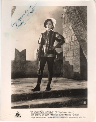 ITALIAN BEAUTY, ACTRESS MARINA BERTI, SIGNED VINTAGE PROMOTIONAL STUDIO PHOTO