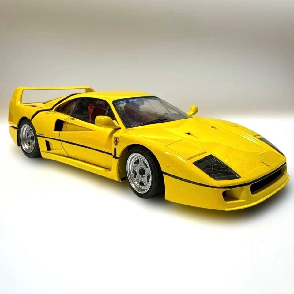 Completa plastica el, 1/24, TAMIYA, Ferrari F40 (giallo) - Immagine 2 di 4