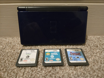 Nintendo DS Lite Handheld System Cobalt/Black With 3 Games