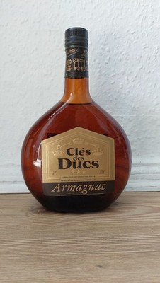 Cles des Ducs Armagnac 40% Alkohol, Frankreich, 0,7 Liter Flasche ALTE ABFÜLLUNG