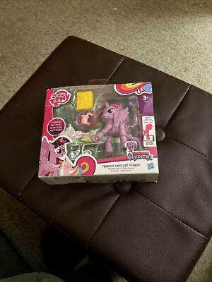 My Little Pony Friendship is Magic Princess Twilight Sparkle Reading Cafe Figure