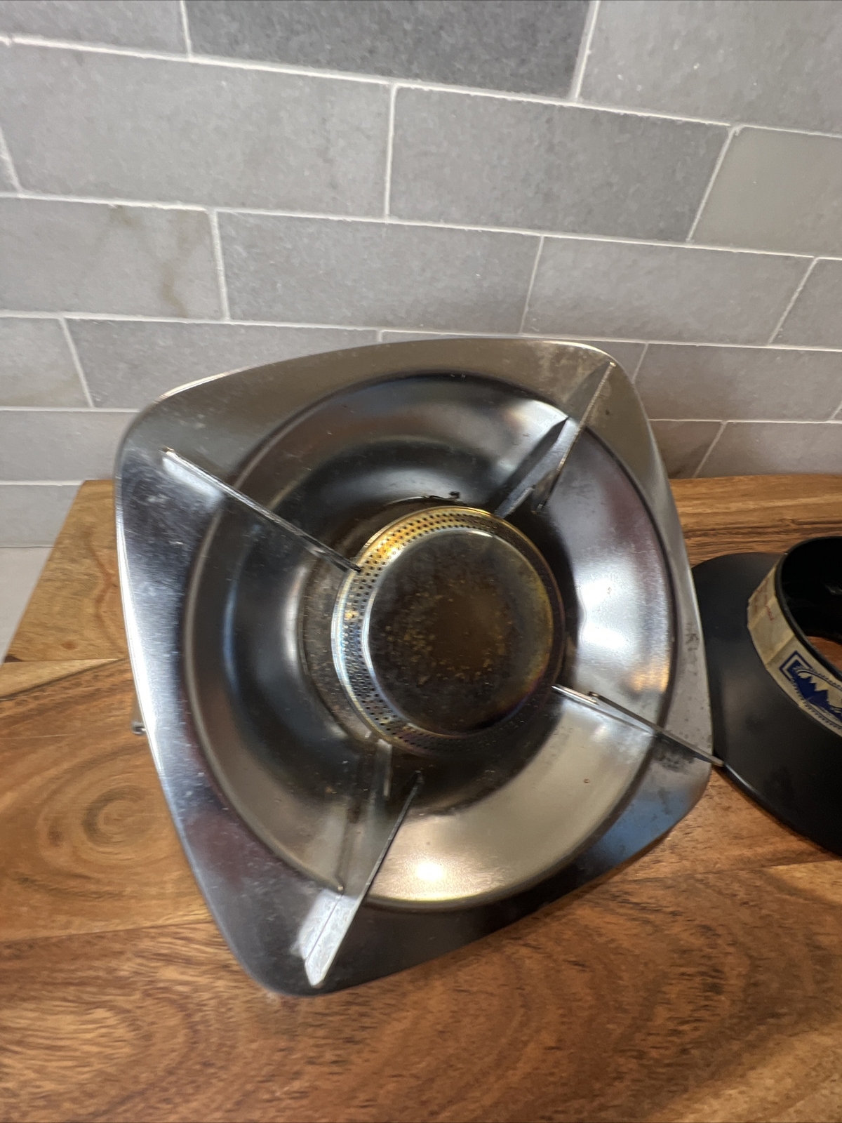 Greatland Single Burner Propane Camp Stove 8000 BTU 7" Square & Tank