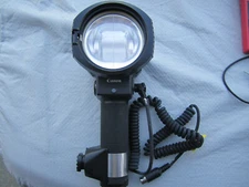 USED CANON 480EG SPEEDLITE + QUANTUM POWER PACK