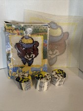 Betty  s Rug Squares Beginners Latch Hook Kit Cubby Bear  724 1978 