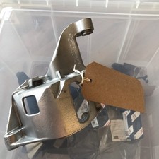 VW GOLF  ABF / MK3 GTI 2.0 8V ~ PAS PUMP FIT CASTING BRACKET MOUNT 028145523D