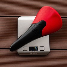 Sella in carbonio Tune Komm-Vor 95 g - rossa prezzo consigliato £ 275 non AX leggerezza Berk MCFK