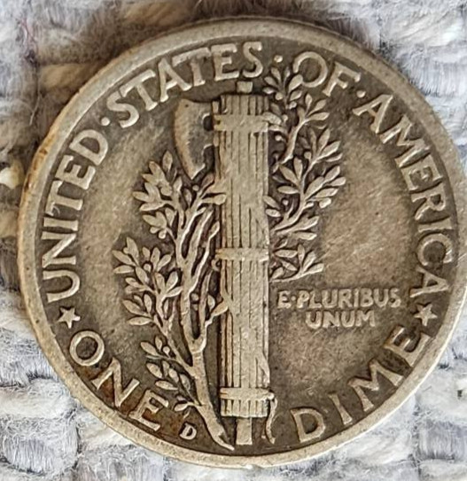 1943 Winged Liberty Head Mercury Dime 90% SILVER   (see ridge photo) Axe back