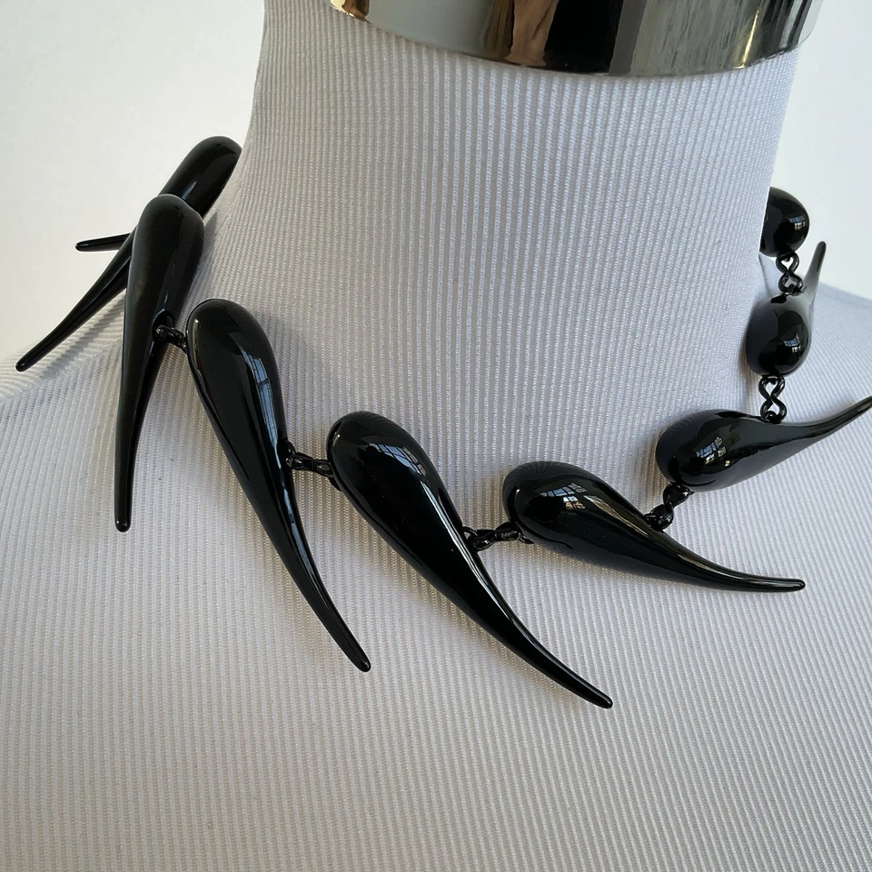 MUGLER Chunky 黑色金属链接泪珠项链罕见加盖收藏 — 第 2/4 张图片