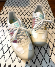 Iridescent white limited edition - Adidas Sam...