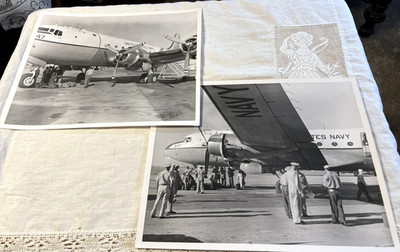 TWO 8  X 10  OFFICIAL PHOTOGRAPHS OF U.S. NAVY AIR PLANES, BLACK & WHITE