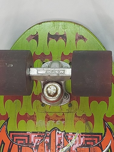 Vintage Green Powell Peralta Caballero Dragon & Bats Skateboard ACS-500 Trucks - Picture 2 of 17
