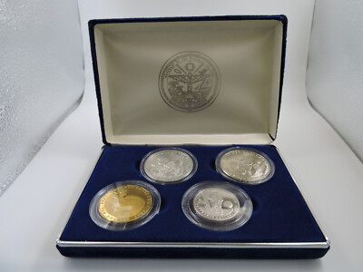'First Men on the Moon' 25th Anniversary Commemorative Coin Set