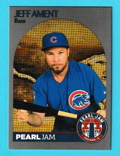 2018 Pearl Jam Chicago Trading Card Hoops Jeff Ament Cubs uniforme - Foto 1 di 2