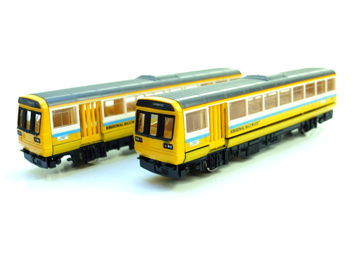 HORNBY R346 CLASS 142 PACER REGIONAL RAILWAYS PACER - Picture 2 of 9