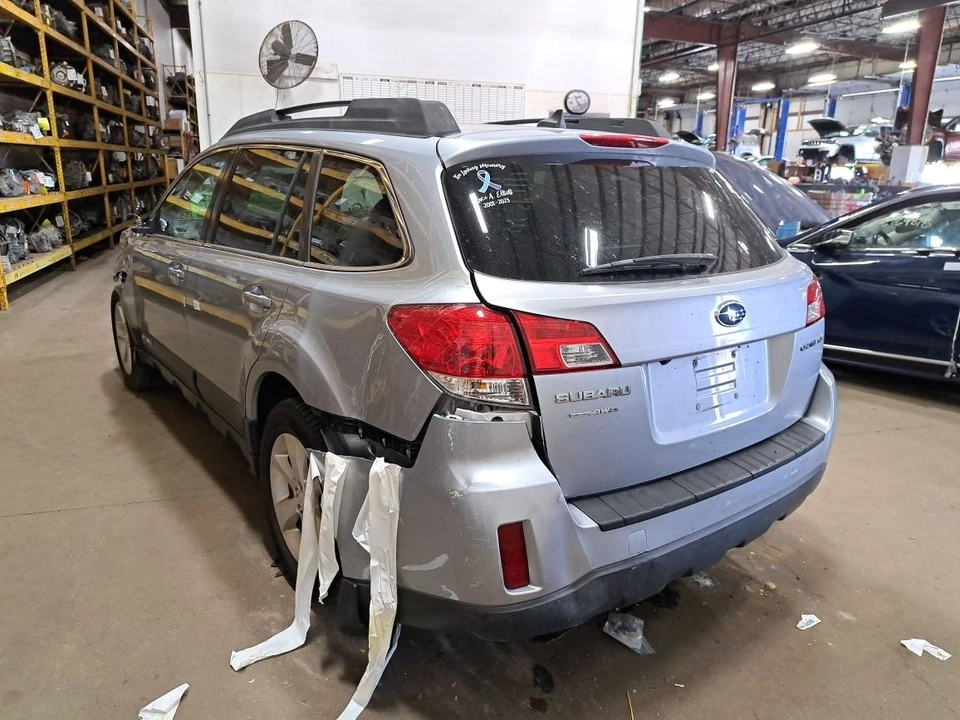 Задняя стойка 2013 Legacy Outback Sku #4222877 - Изображение 2 из 4