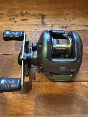 Shimano Bantam CURADO CU-200 B5:1 Baitcast Reel - Right Handed Box