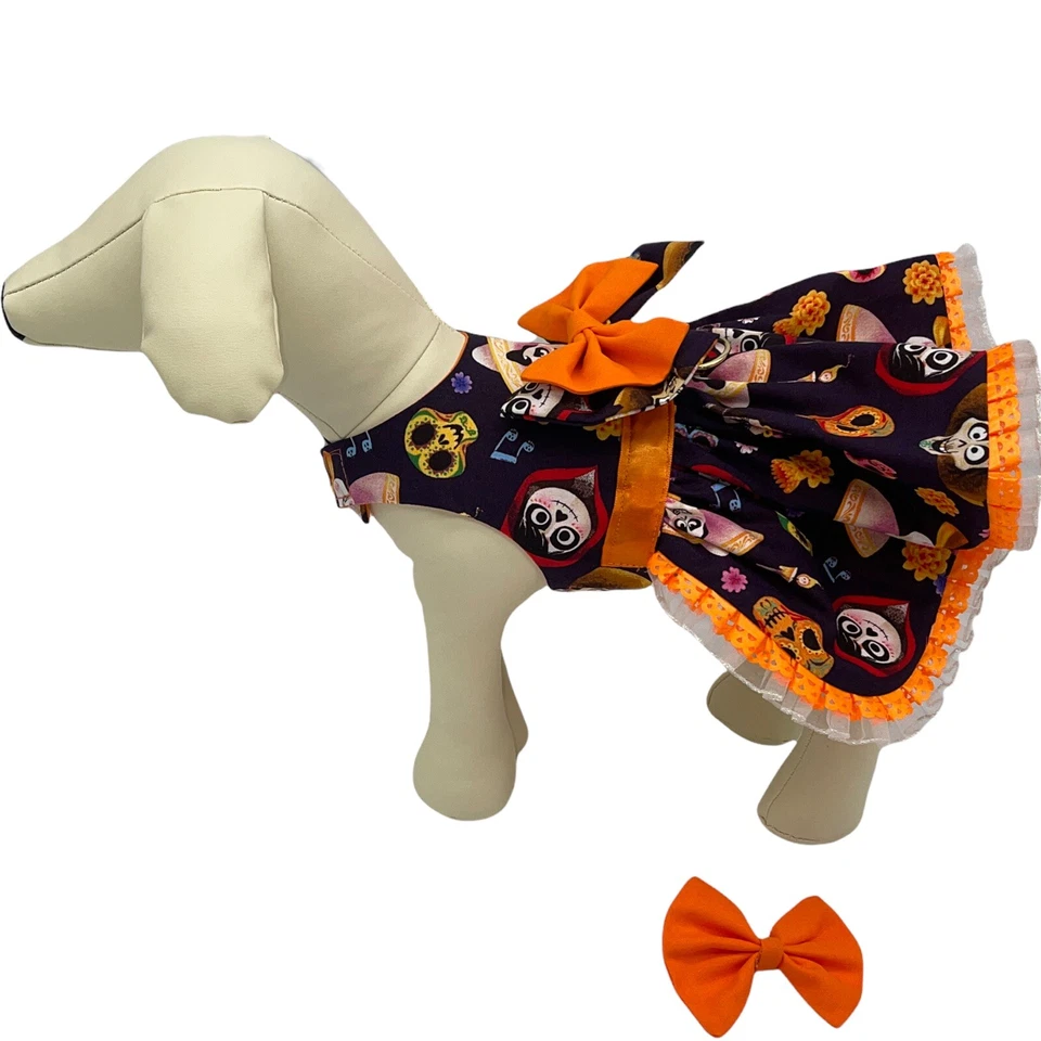 VESTIDO DE PERRO HECHO A MANO HALLOWEEN ESTAMPADO COCO VESTIDO PERRO ARNÉS GRANDE con lazo de pelo gratis Foto 2 de 4