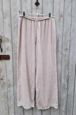 Stradivarius Beige Loose-Fitting Trousers