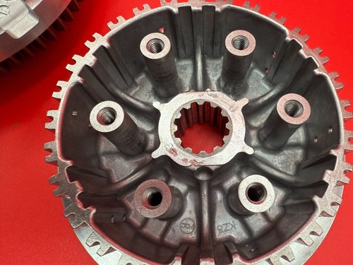 2007 07 Honda CRF450R CRF450 OEM CLUTCH OUTER PRIMARY BASKET HUB PRESURE DISC - Picture 10 of 17