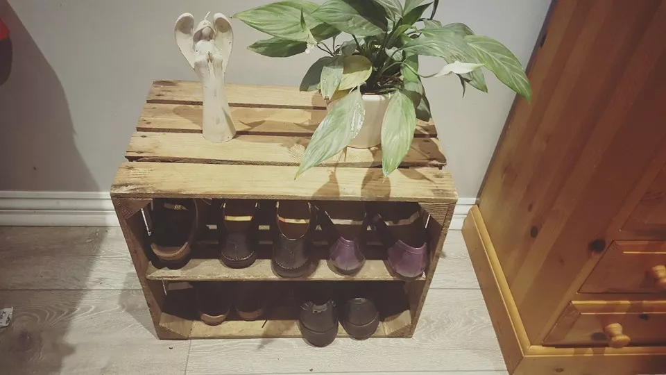 Tall SHOE RACK Various Sizes, Wooden Rustic Apple Crate Shoe Rack, Narrow  and Tall Shoe Storage Extra Depth -  Norway