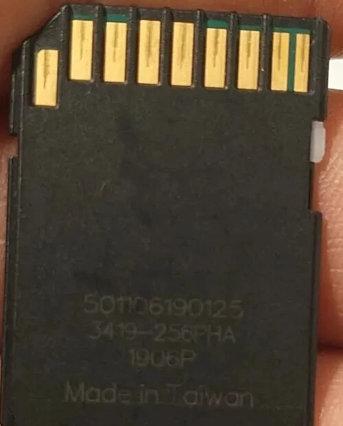 Lexar 256MB SD Memory Card Camera, Camcorder, GPS, Computer Old School Taiwan - Image 4 of 4