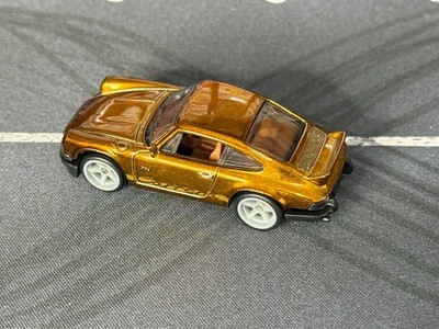 ミニカー Hotwheels STH Porsche 911 Carrera RS Amazon.com: Hot Wheels Porsche 911 Carrera RS 2.7, Retro Racers 8