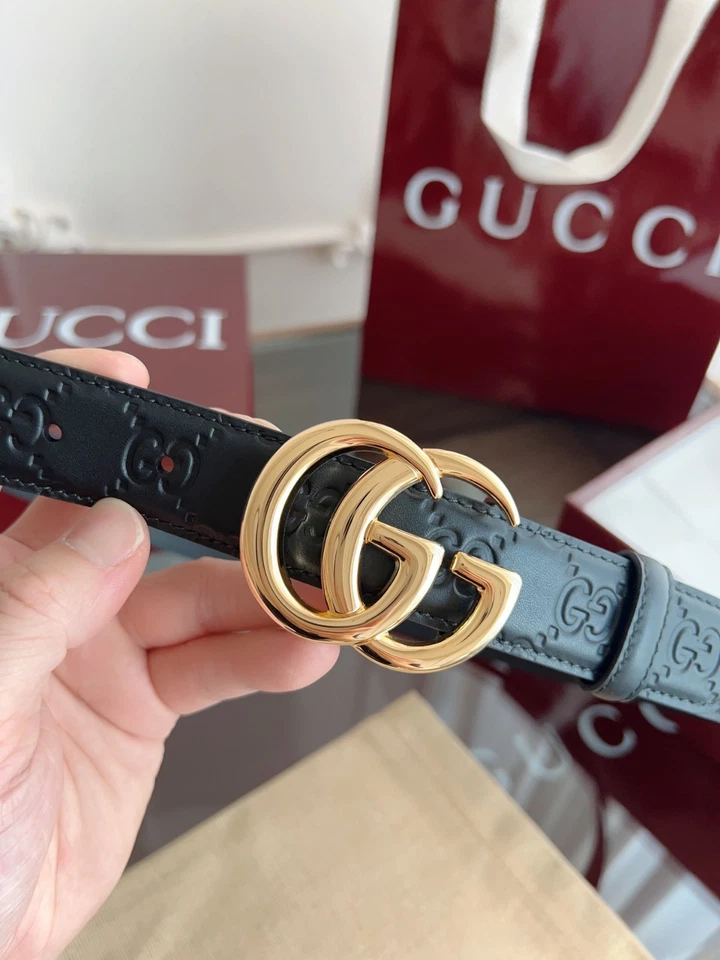 New Women's Gucci Black Calfskin Leather GG Embossed Belt Gold GG Buckle 3.0cm - Image 3 of 4