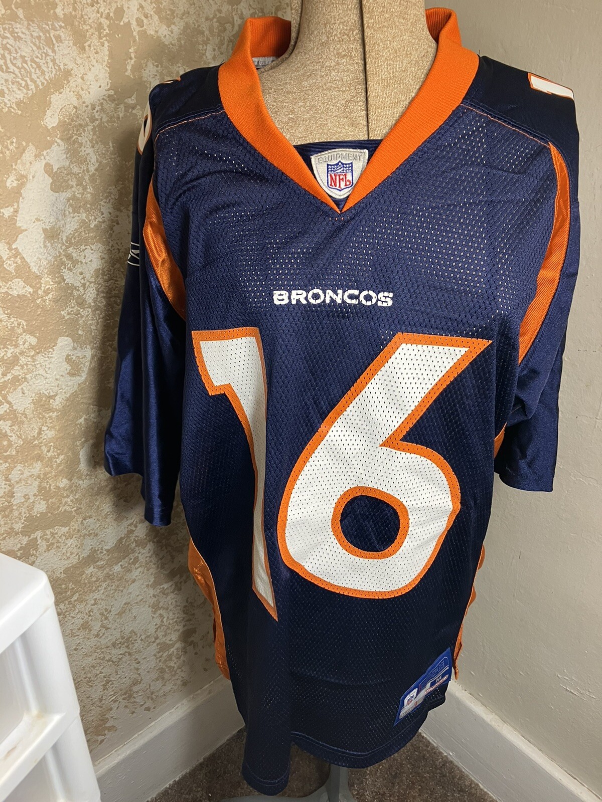 Picture 2 of 11
