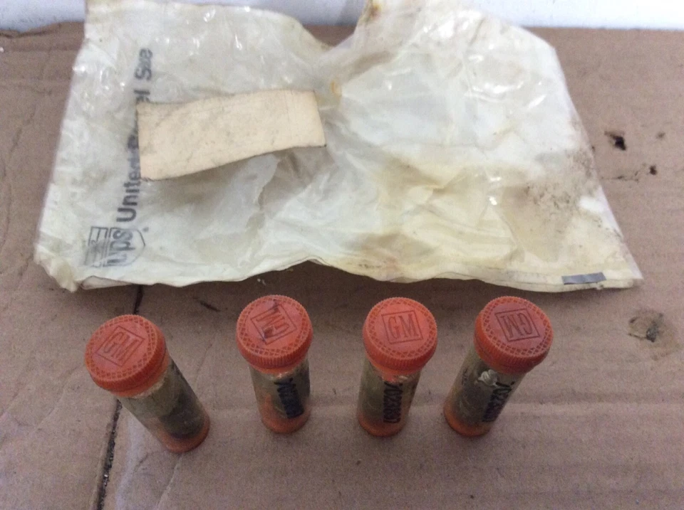 Lote de 4 Buick Electra Gran Sport Oldsmobile 1967-1972 NOS asiento con aguja 7023897 Foto 2 de 2