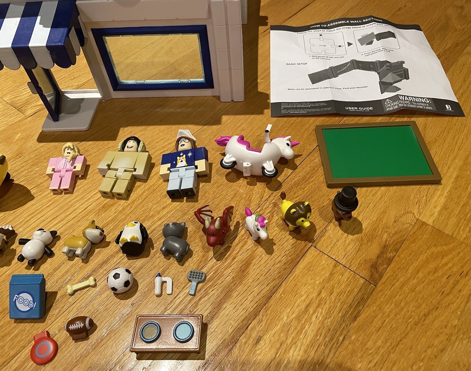 Roblox Celebrity Adopt Me Pet Shop Store Playset