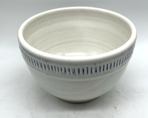 2 Studio Art Pottery Mixing Serving Bowls White Blue Minimalist signed - Picture 8 of 11