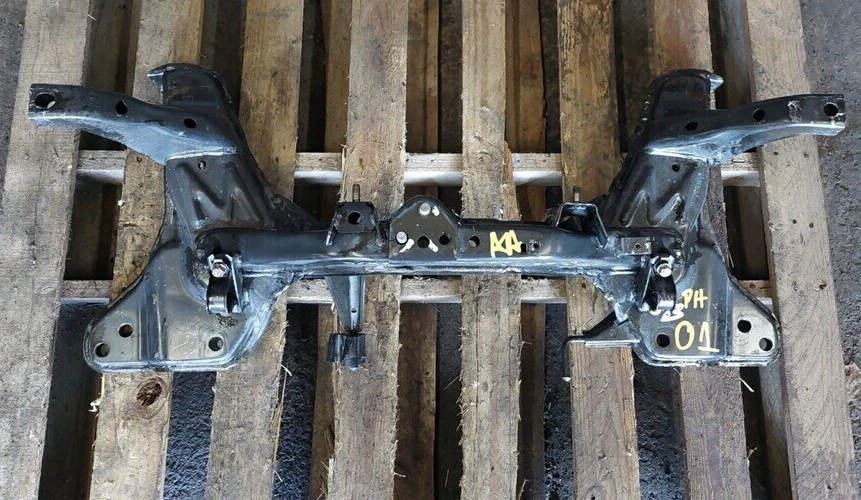 1993-1997 Mazda 626 MX-6 Front Suspension Crossmember Subframe Cradle Foto 3 de 4