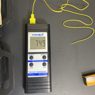 VWR Traceable Big Digit Thermometer Type K with Case