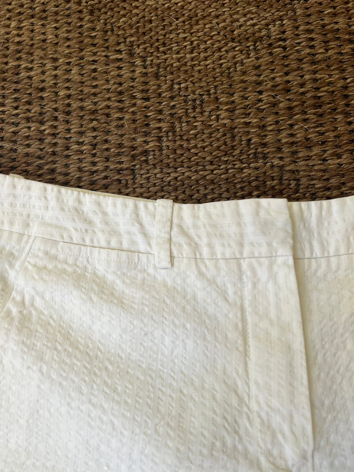 Pantalones Cortos Chinos Para Mujer THEORY Marfil Seersucker Algodón Frente Plano Talla 4 Foto 2 de 4