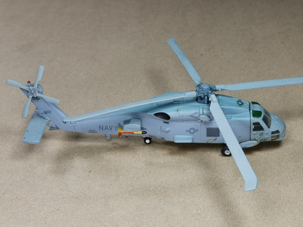 F-toys 1/144 F-22ラプター / SH-60 1/144 F-Toys U.S. Navy SH-60
