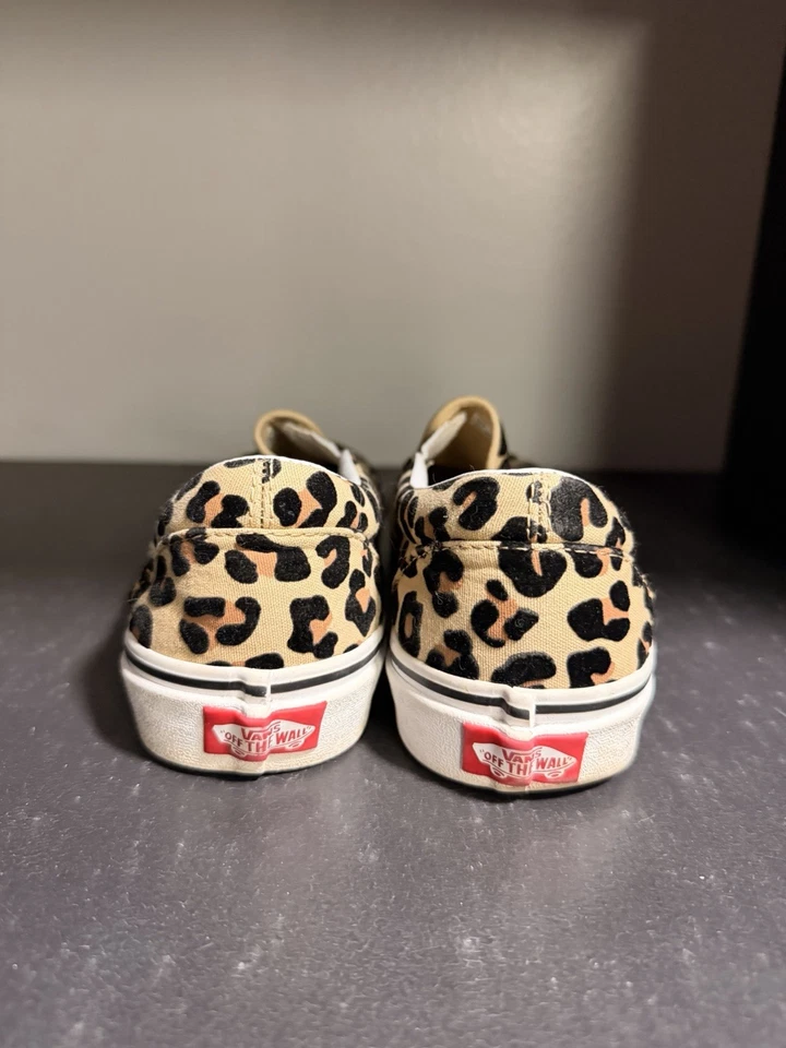 Vans Clásico Sin Cordones Estampado Leopardo (Hombre’s 7.5 Mujer’s 9) Lona Sin Cordones Foto 2 de 4