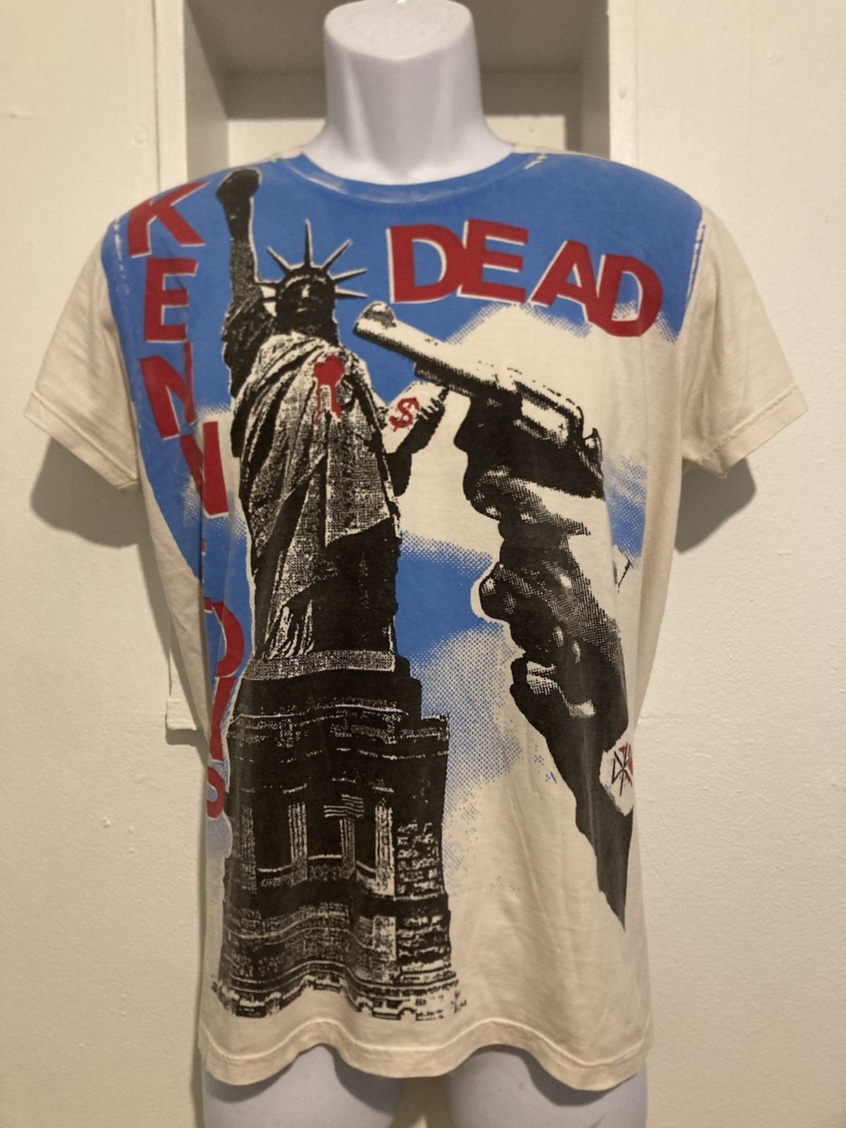 Picture 1 of 16