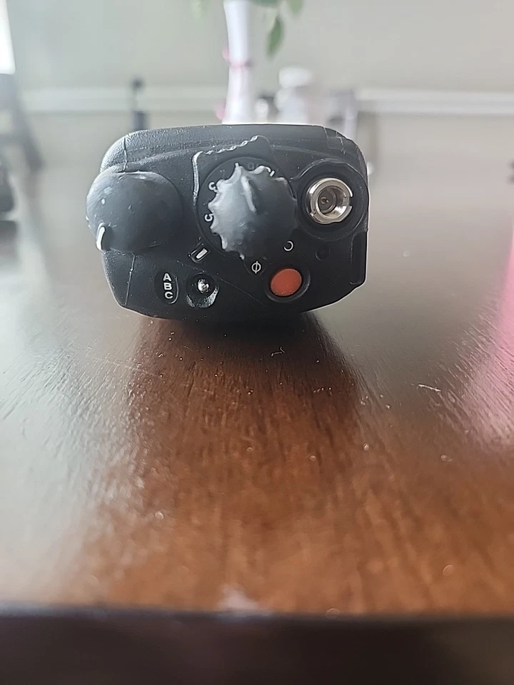 Radio bidireccional Motorola XTS 3000 800mhz H09UCH9PW7BN Foto 3 de 4