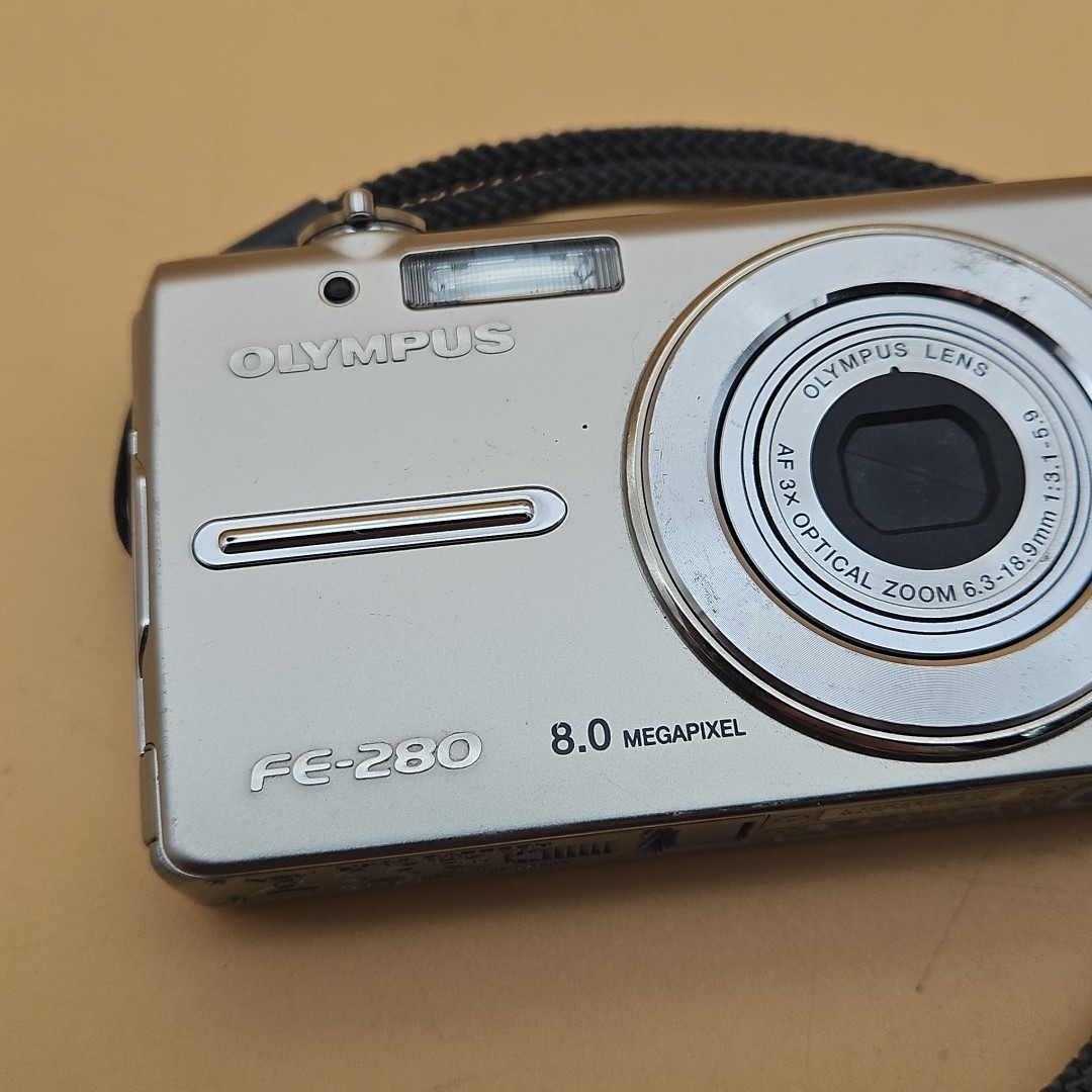 Olympus FE-280 Digital Camera Untested As Is For Parts No Battery