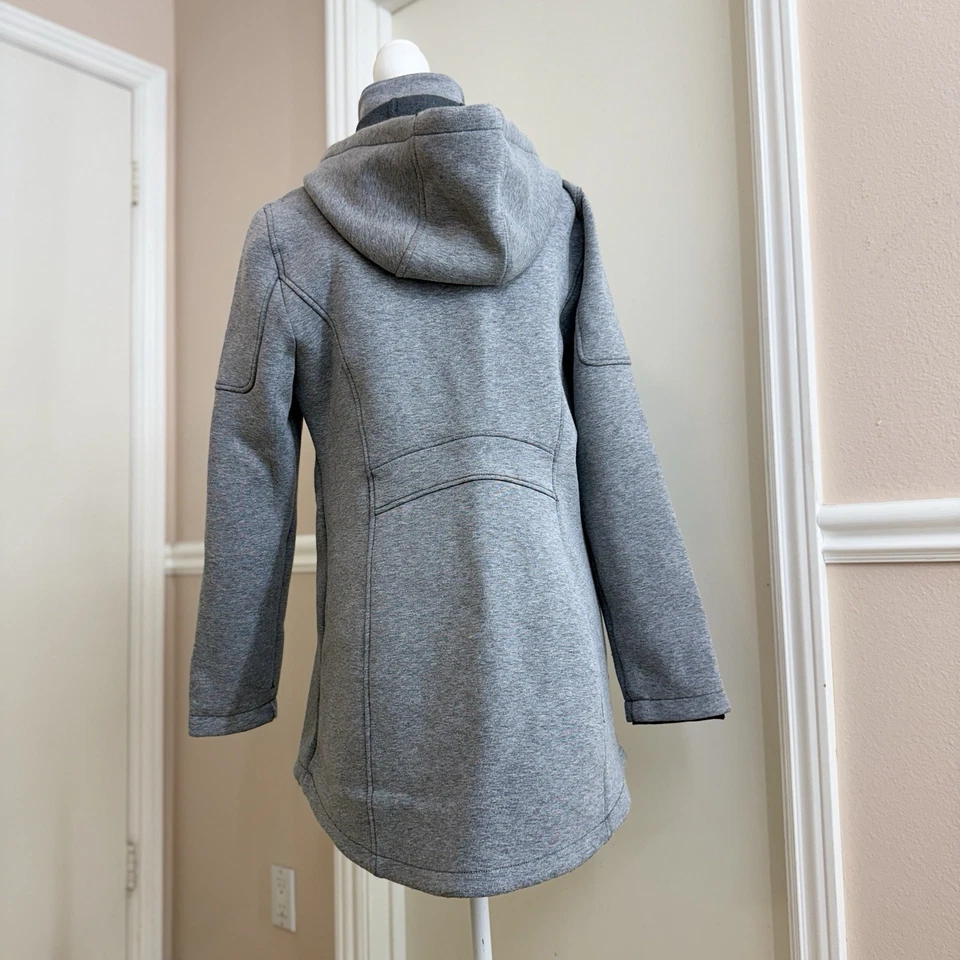 Женская куртка с капюшоном ANDREW MARC на молнии со съемным капюшоном серая для подводного плавания размер L - Изображение 4 из 4