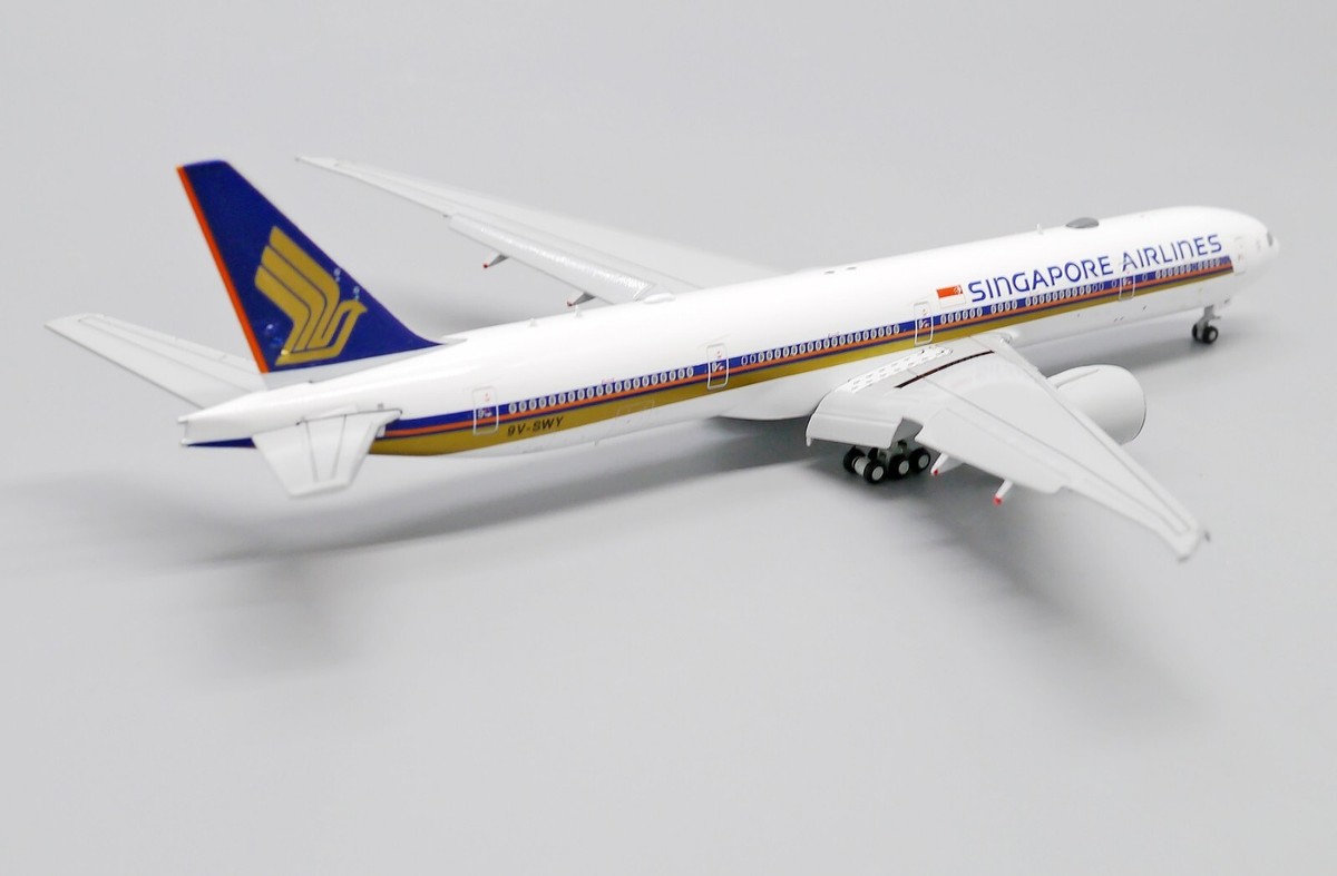 B777 SINGAPORE AIRLINES FLAP DOWN REG: 9V-SWY W/ANT B777 SINGAPORE AIRLINES FLAP DOWN REG: 9V-SWY W/ANT