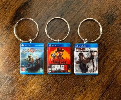 PS4 Spiel Schlüsselanhänger JEDES SPIEL, das Sie wollen Neuheit Schlüsselanhänger Spieler Geschenke Spaß Geschenk Charm