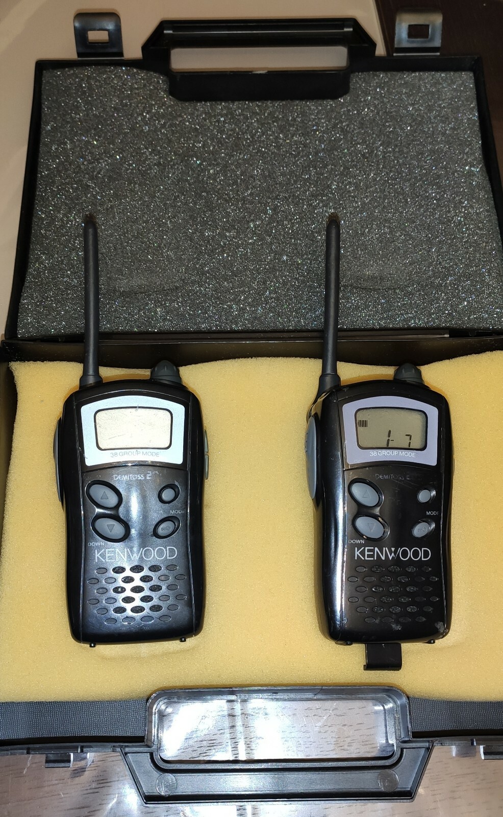 Talkie-walkie Kenwood UBZ-LJ20 – 1 Pièce + 1 Offert (en Panne)