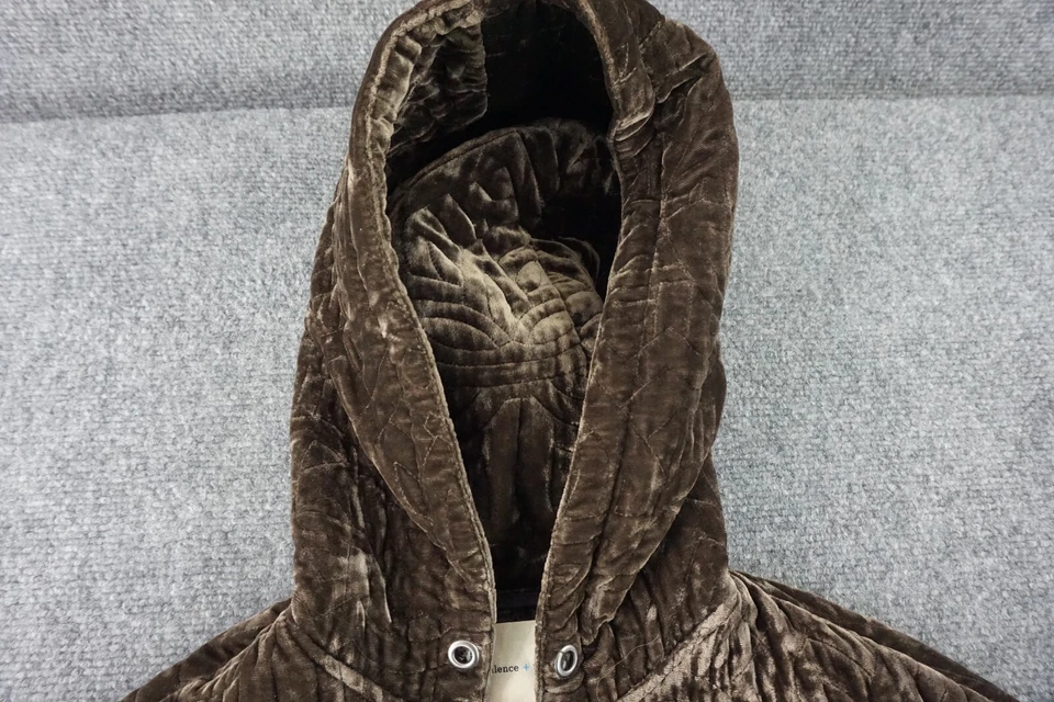 Chaqueta Silence + Noise para mujer XS marrón con capucha cremallera completa terciopelo Urban Outfitters Foto 3 de 4