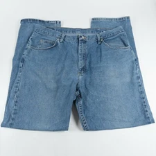 Wrangler Mens Jeans Size 38x32 Relaxed Fit High Rise Light Wash Blue Denim