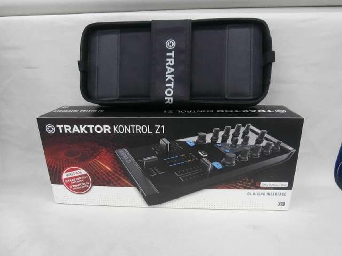 Native Instruments TRAKTOR KONTROL Z1 DJ Mixer Controller Effector 